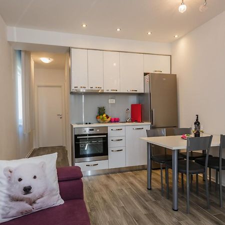 Lovely Apartments Kaštela Extérieur photo