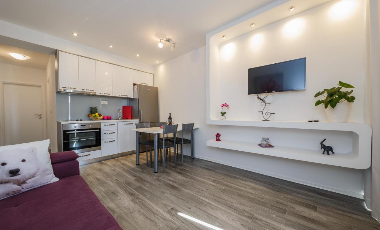 Lovely Apartments Kaštela Extérieur photo
