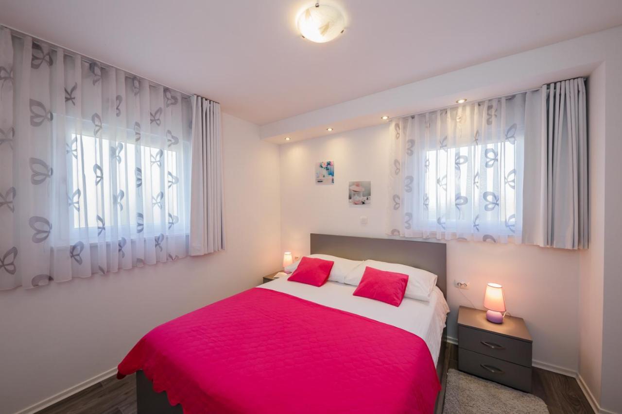 Lovely Apartments Kaštela Extérieur photo